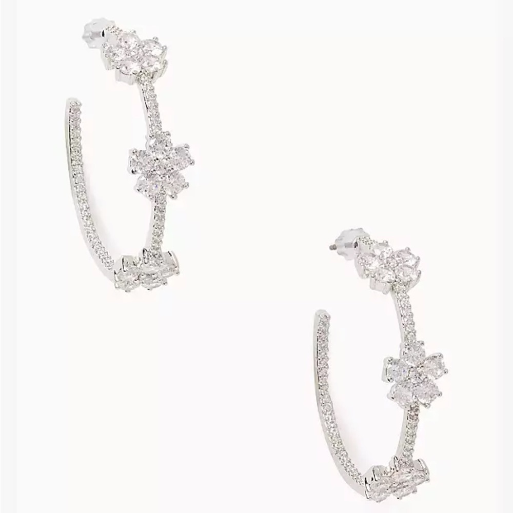 NWT Kate Spade Gleaming Gardenia Flower Hoops